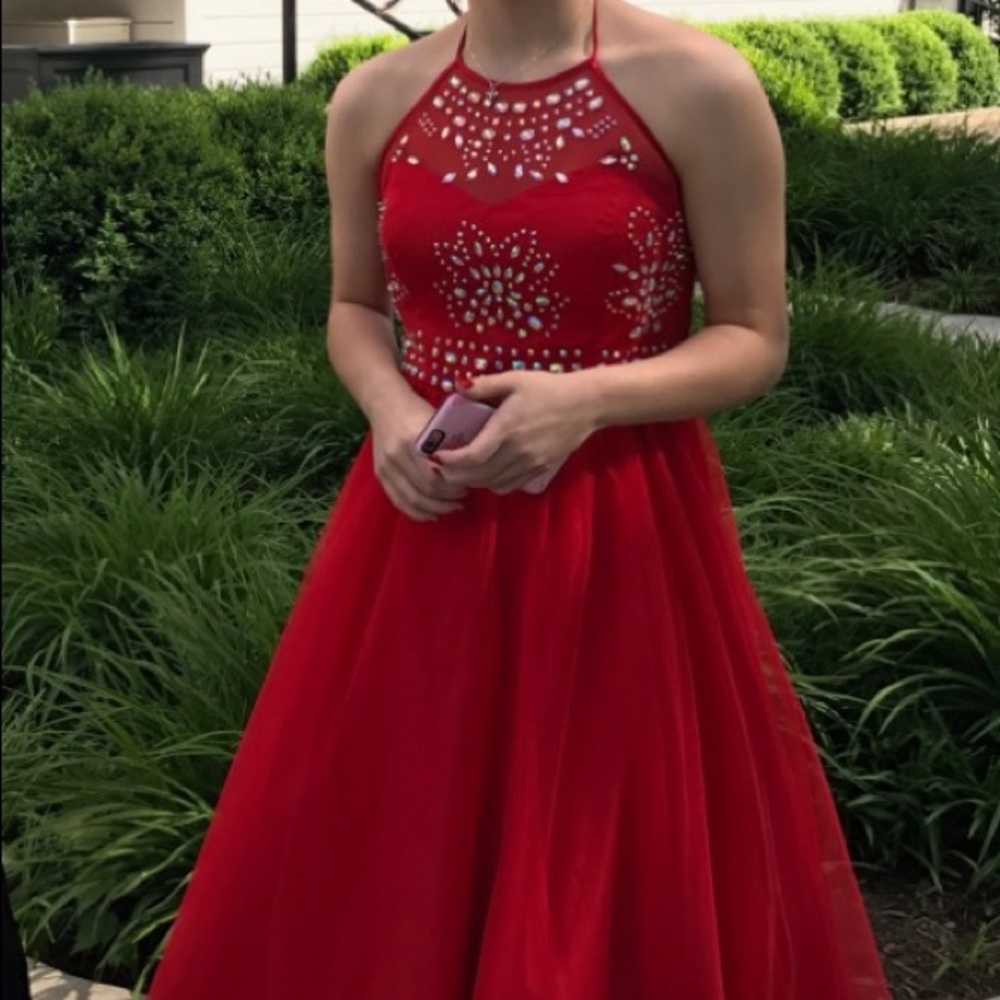 Red prom dress